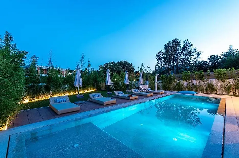 Beautiful Villa Near The Beach! Pjescana Uvala 0*,